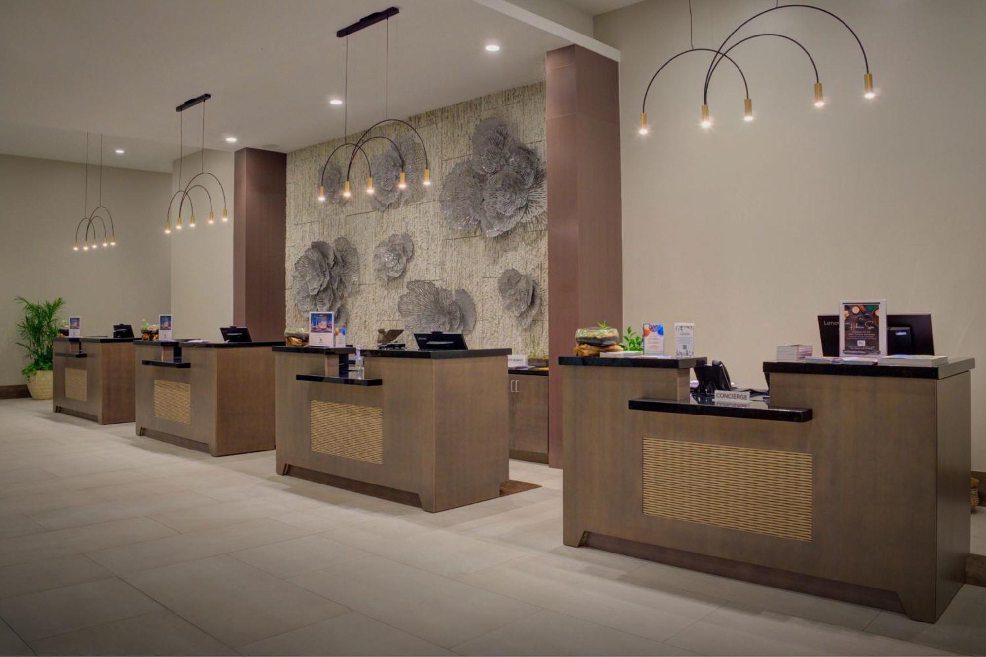 Jw Marriott St Maarten Beach Resort & Spa Dawn Beach Exterior photo