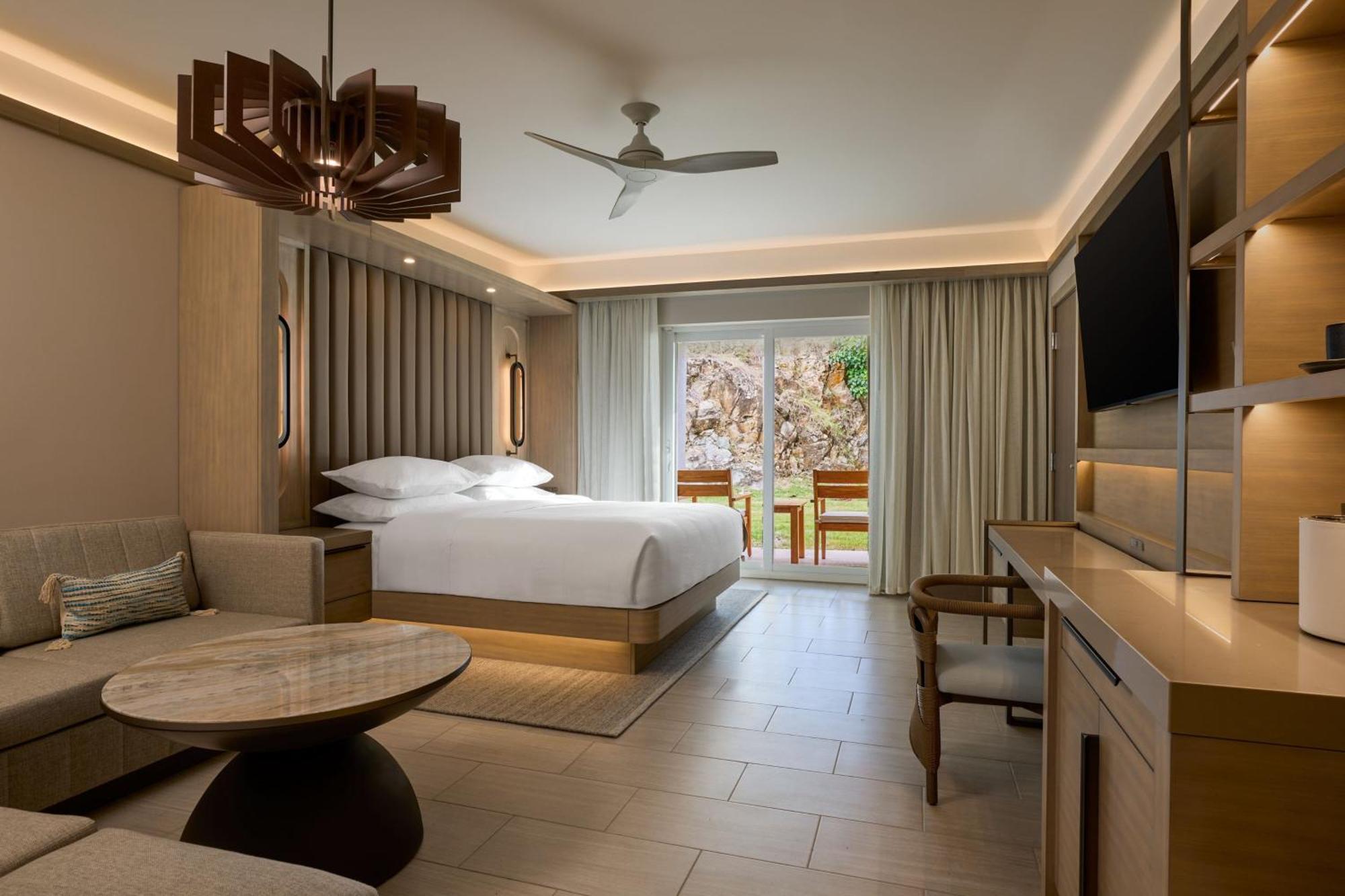 Jw Marriott St Maarten Beach Resort & Spa Dawn Beach Exterior photo